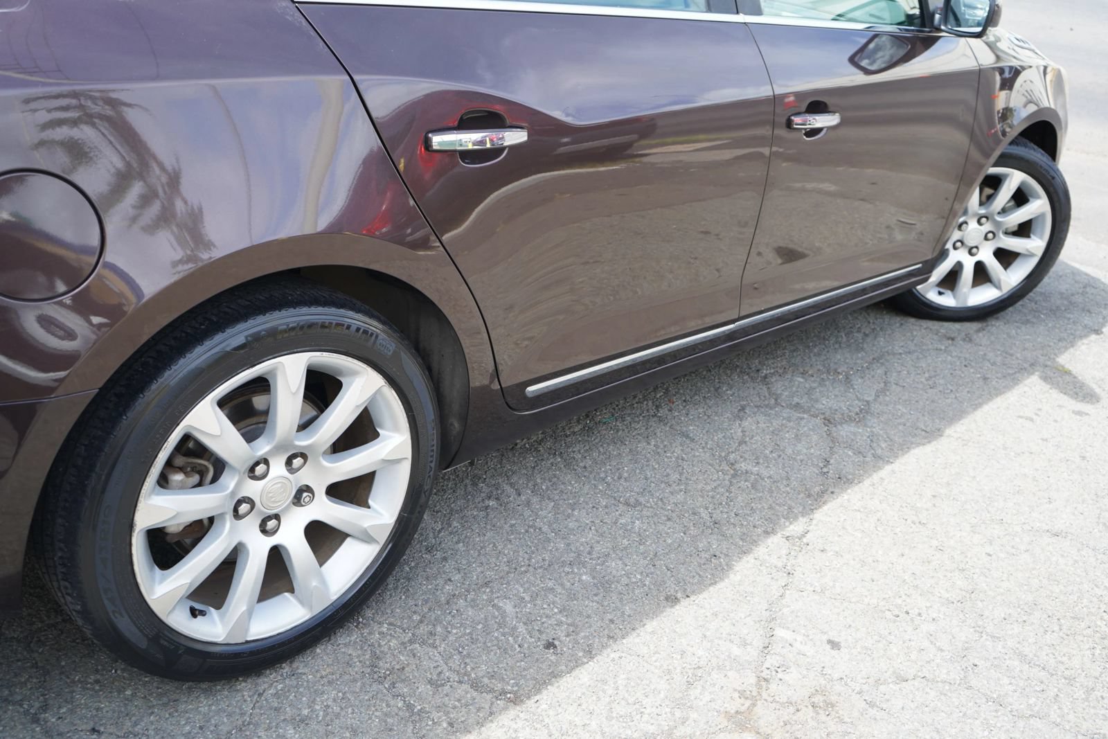 Used 2015 Buick LaCrosse Premium w/ Driver Confidence Package #1 FWD image 7