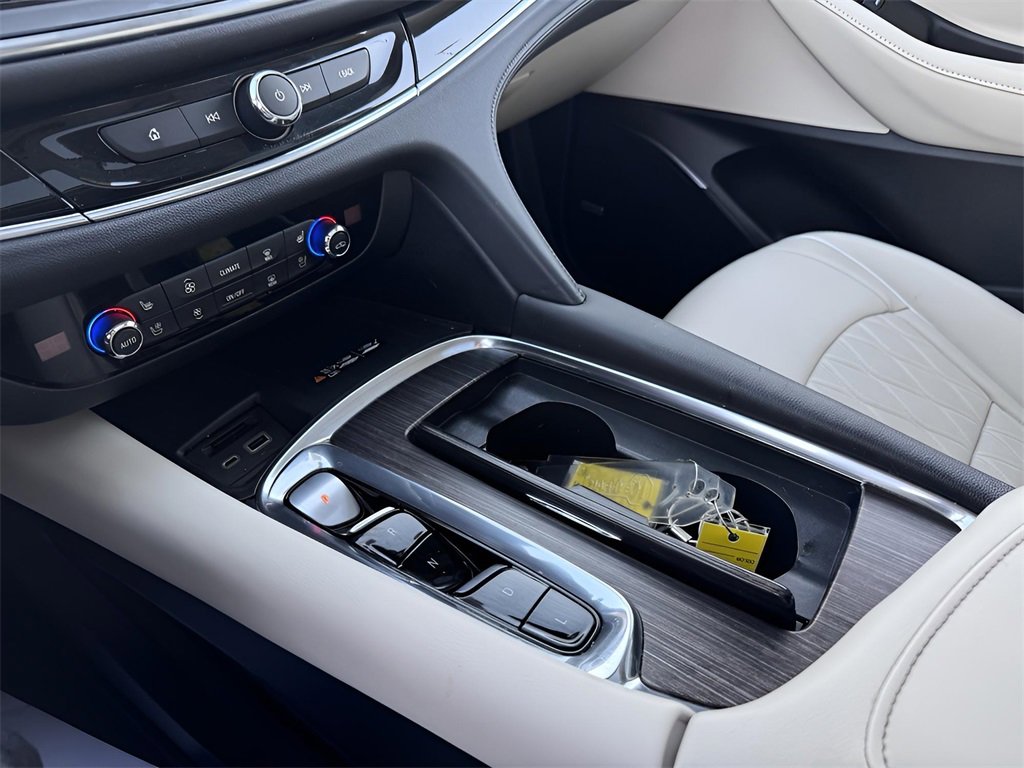 Used 2023 Buick Enclave Avenir w/ Avenir Technology Package image 31