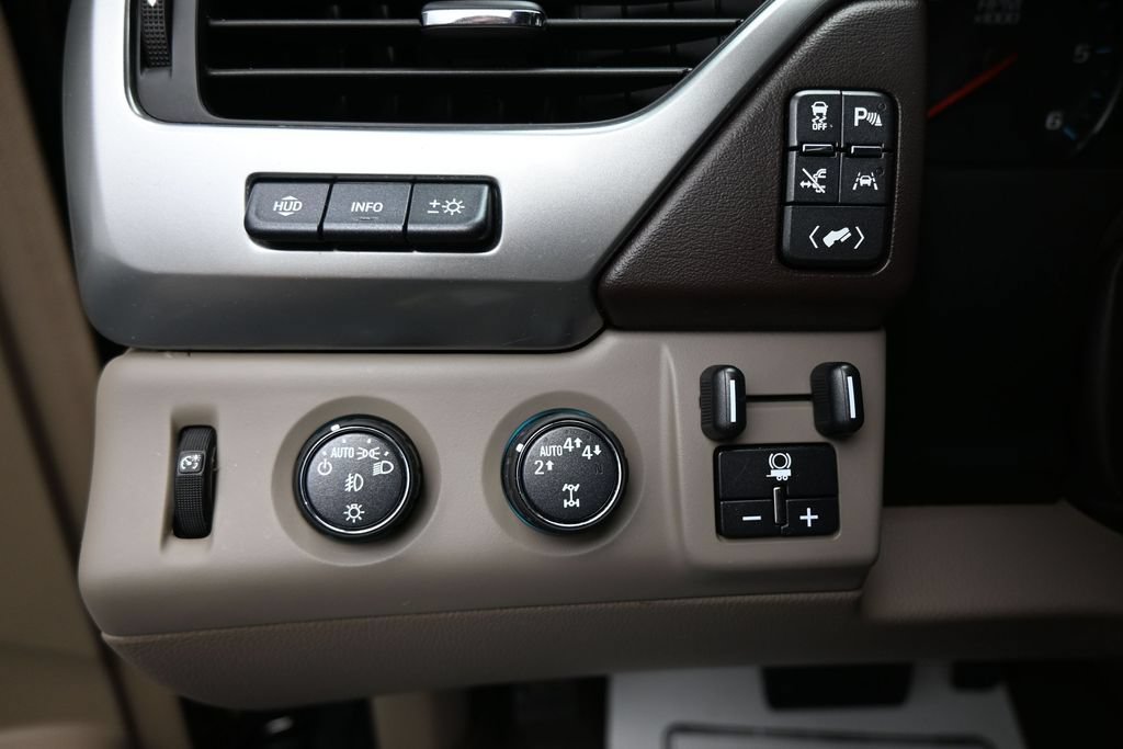 Used 2019 Chevrolet Tahoe Premier AWD/4WD image 12