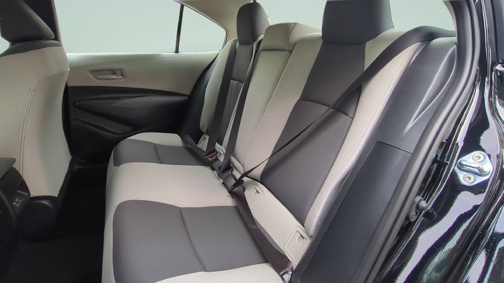 Certified 2026 Toyota Corolla LE FWD image 9