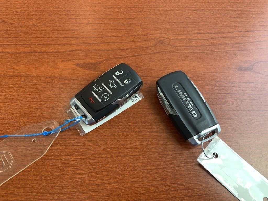 Used 2024 RAM 1500 Limited image 11