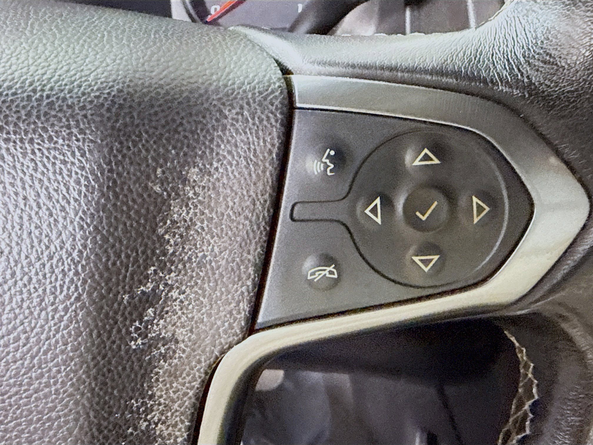 Used 2019 Chevrolet Suburban LT AWD/4WD image 15