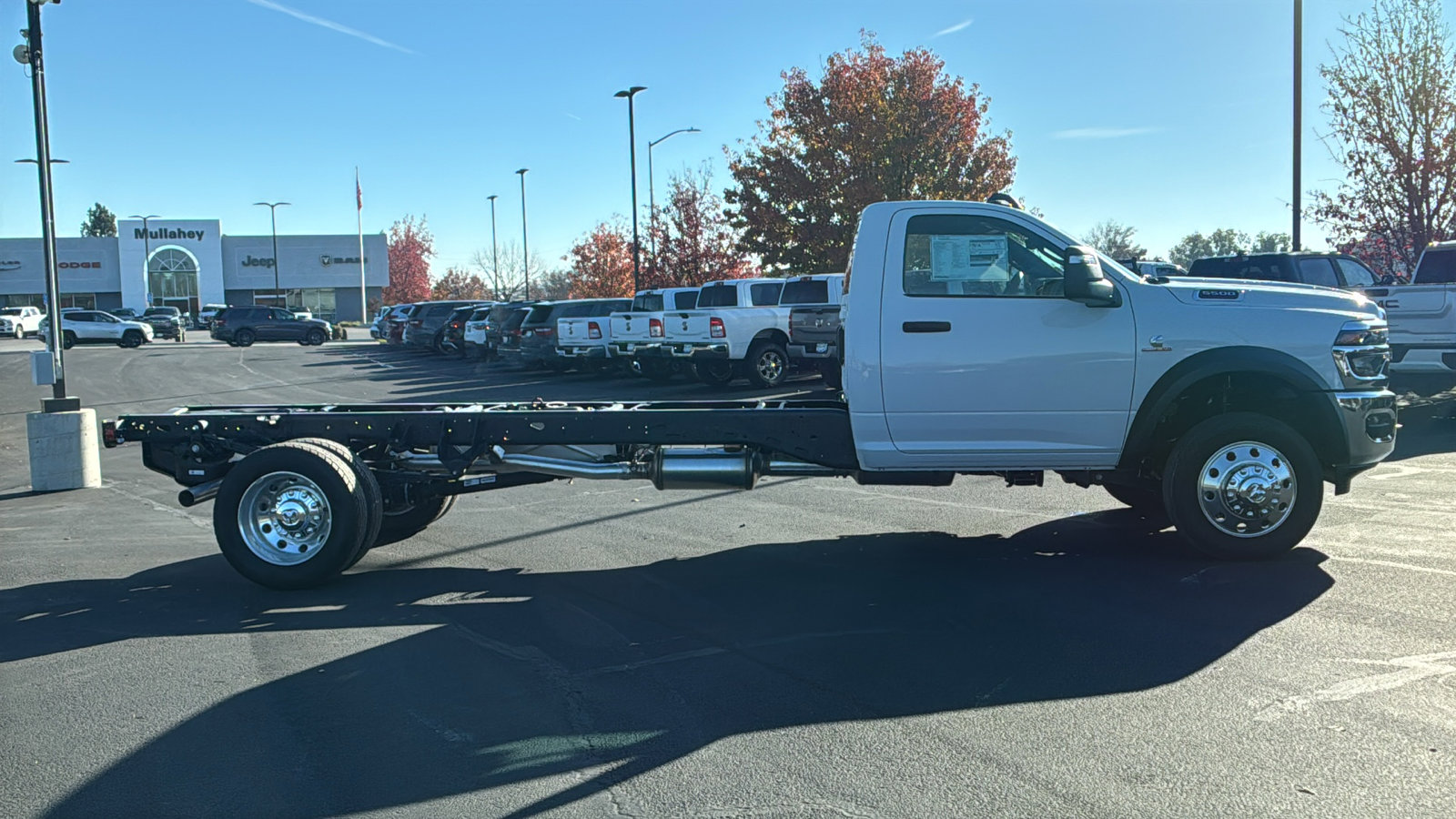 New 2026 RAM 5500 Tradesman w/ Chrome Appearance Group image 2