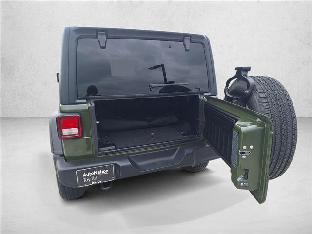 Used 2022 Jeep Wrangler Unlimited Sport image 17