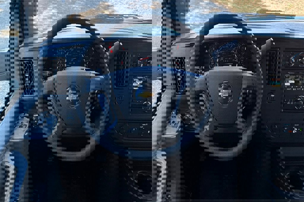 New 2025 Chevrolet Express 2500 w/ Enhanced Convenience Package image 14