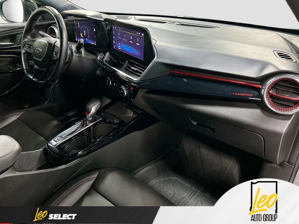 Certified 2024 Chevrolet Trax RS w/ Driver Confidence Package image 27