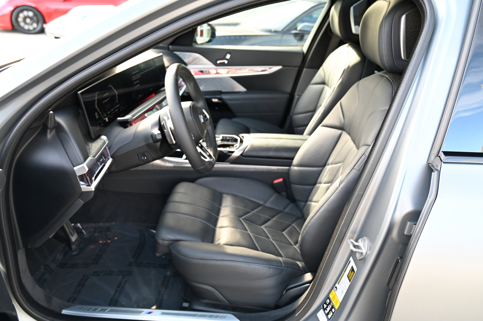 Used 2023 BMW 760i xDrive 760i xDrive image 17