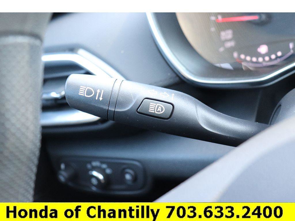 Used 2021 Chevrolet TrailBlazer LT w/ Convenience Package image 10