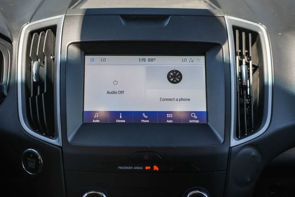 Used 2020 Ford Edge SE FWD image 14