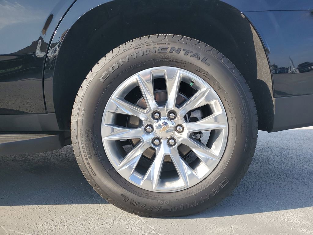 Used 2025 Chevrolet Tahoe Premier RWD image 5