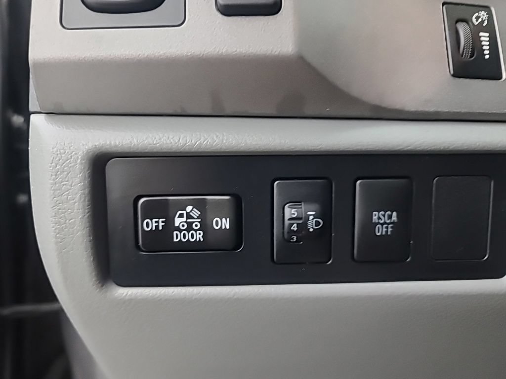 Used 2012 Toyota Tundra 4x4 Double Cab w/ Tow Pkg image 24