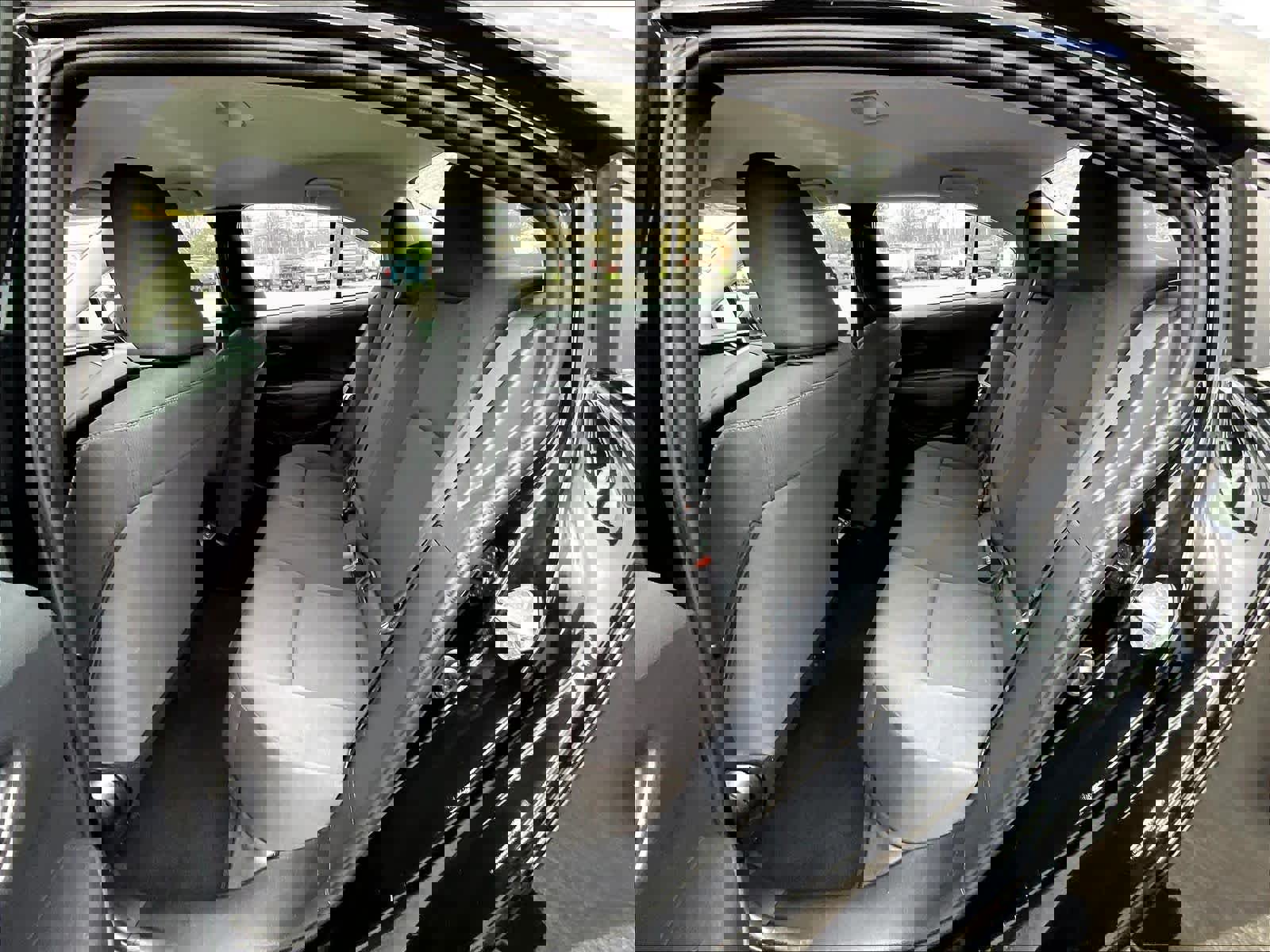 Used 2025 Toyota Corolla LE image 15