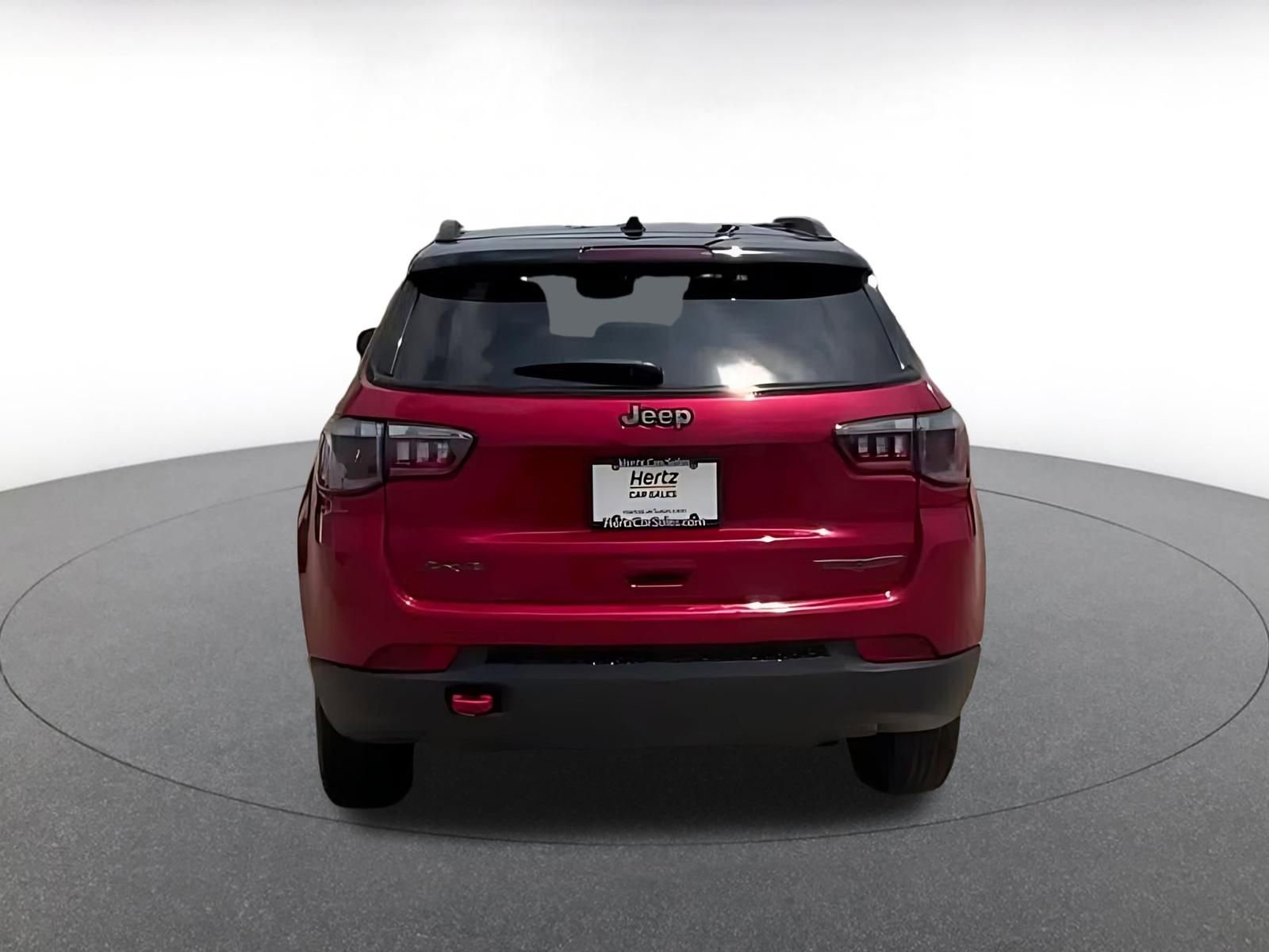 Used 2025 Jeep Compass Trailhawk AWD/4WD image 12