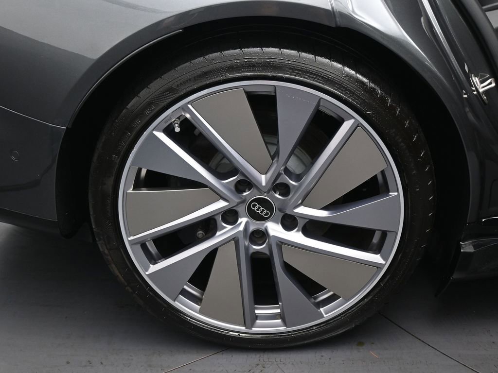 Used 2022 Audi e-tron GT Prestige w/ Prestige Package AWD/4WD image 33