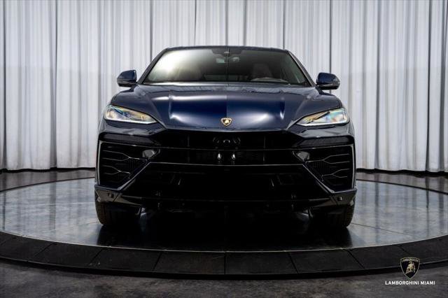 Used 2025 Lamborghini Urus SE image 3