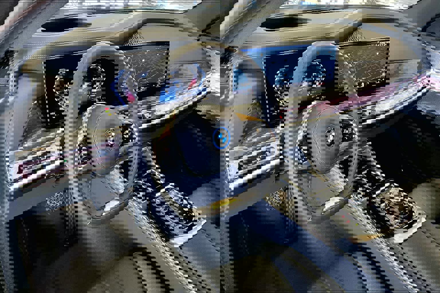 Used 2025 BMW i7 eDrive50 image 8