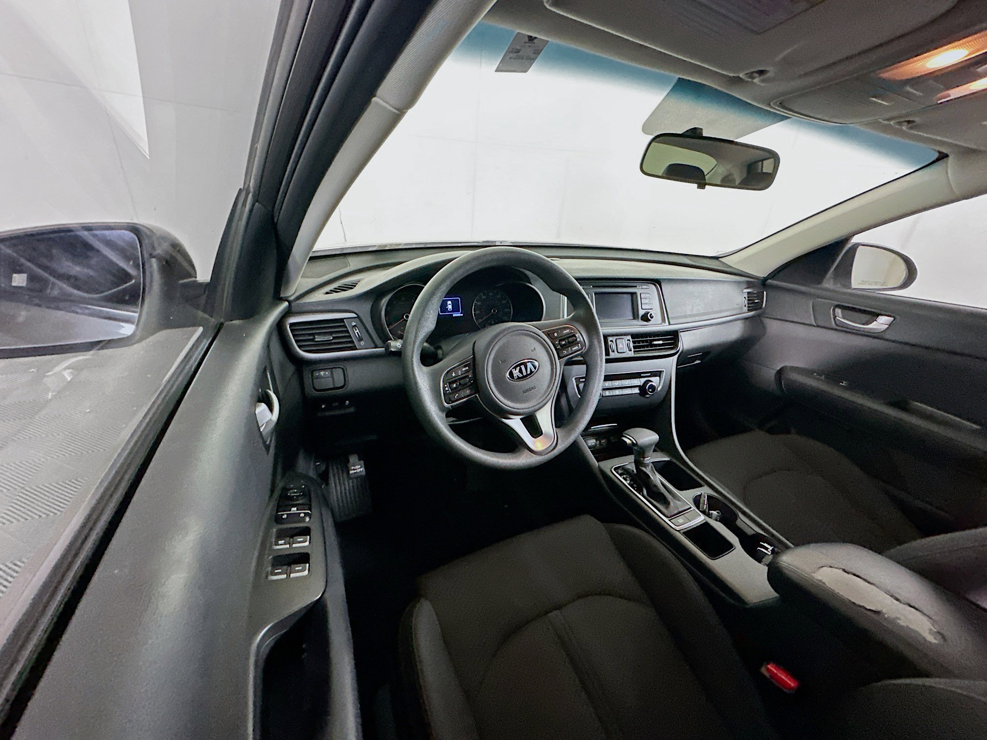 Used 2017 Kia Optima LX w/ Option Group 014 image 18