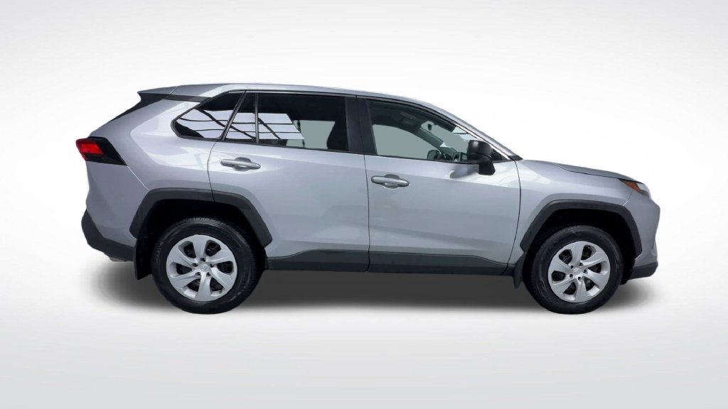 Certified 2024 Toyota RAV4 LE AWD/4WD image 10