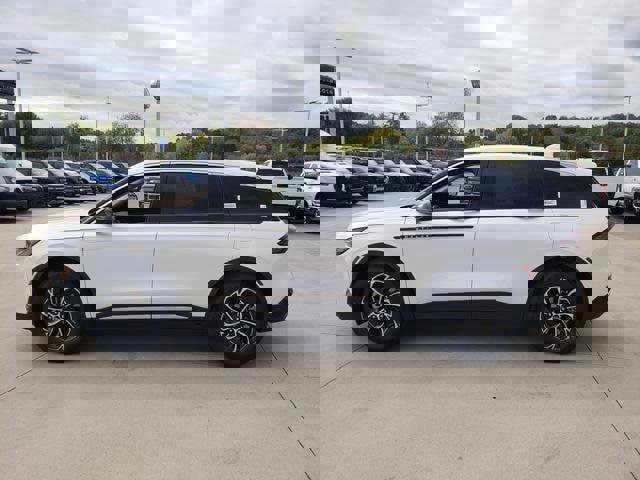 New 2026 Lincoln Nautilus Premier image 5