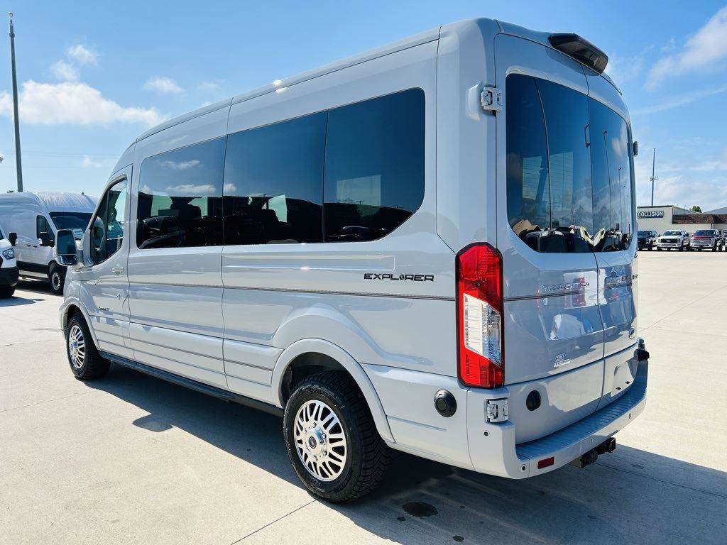 New 2025 Ford Transit 250 148 Medium Roof Extended AWD image 37