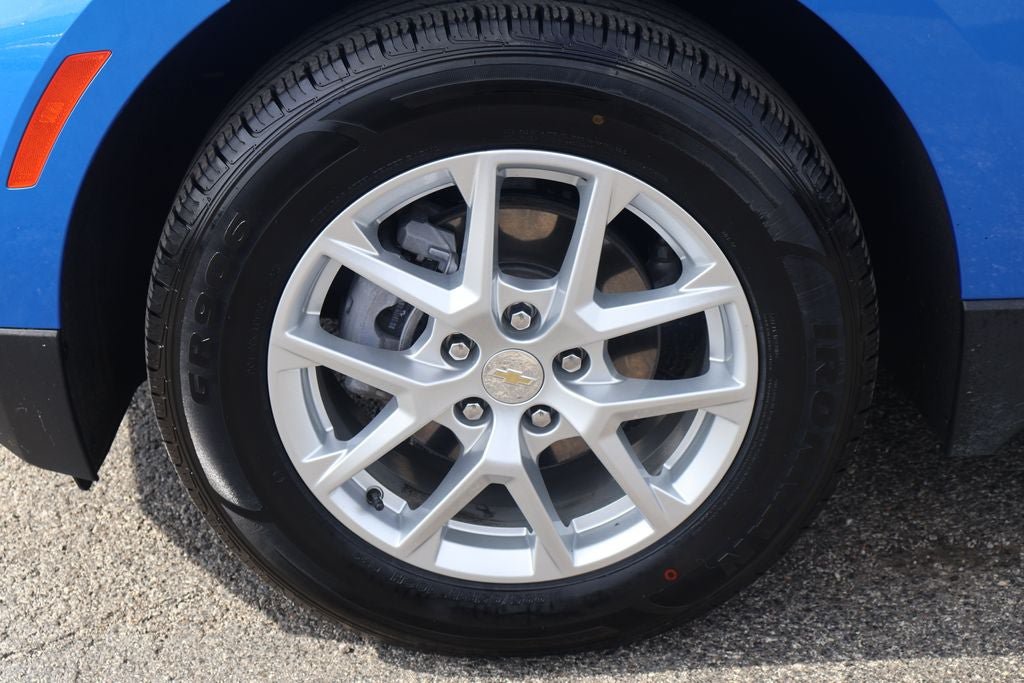 Used 2024 Chevrolet Equinox LT AWD/4WD image 5