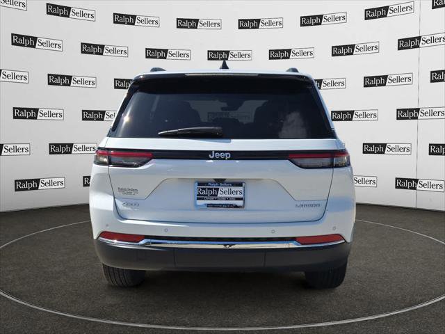 Certified 2025 Jeep Grand Cherokee Laredo X w/ Luxury Tech Group I AWD/4WD image 5