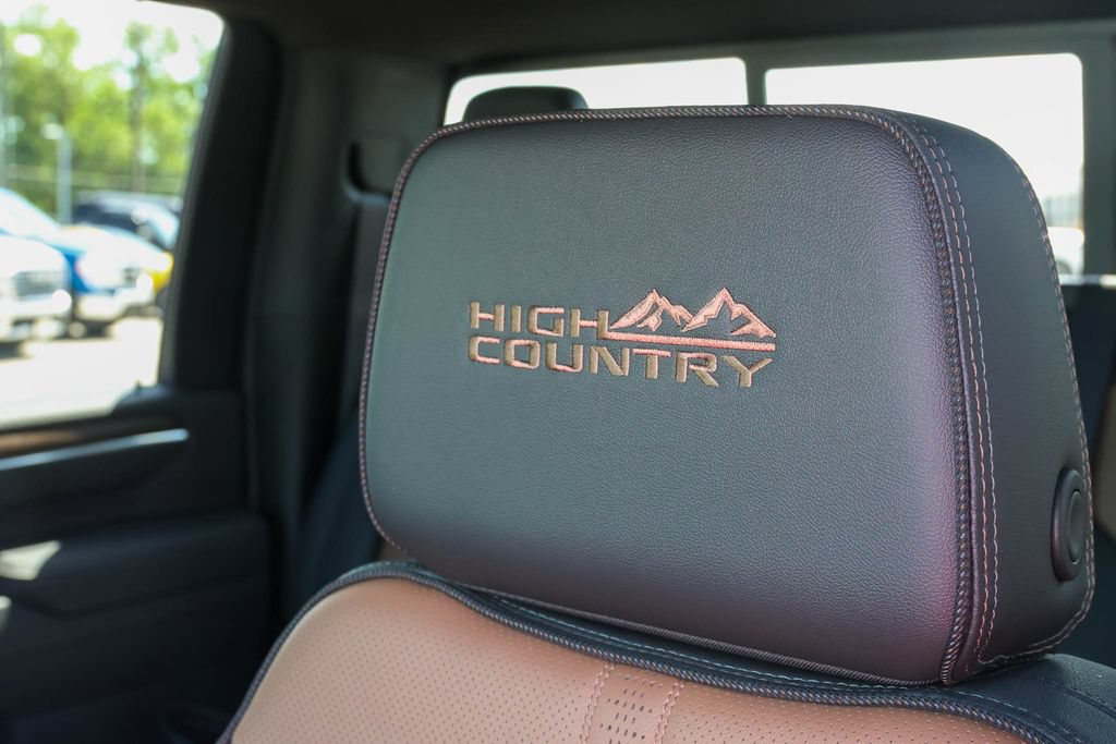 New 2026 Chevrolet Silverado 3500 High Country w/ High Country Premium Package AWD/4WD image 8