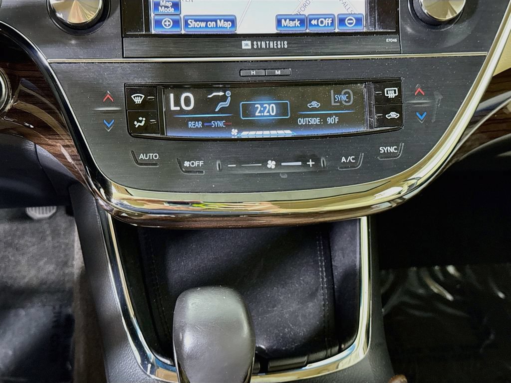 Used 2013 Toyota Avalon Limited FWD image 8