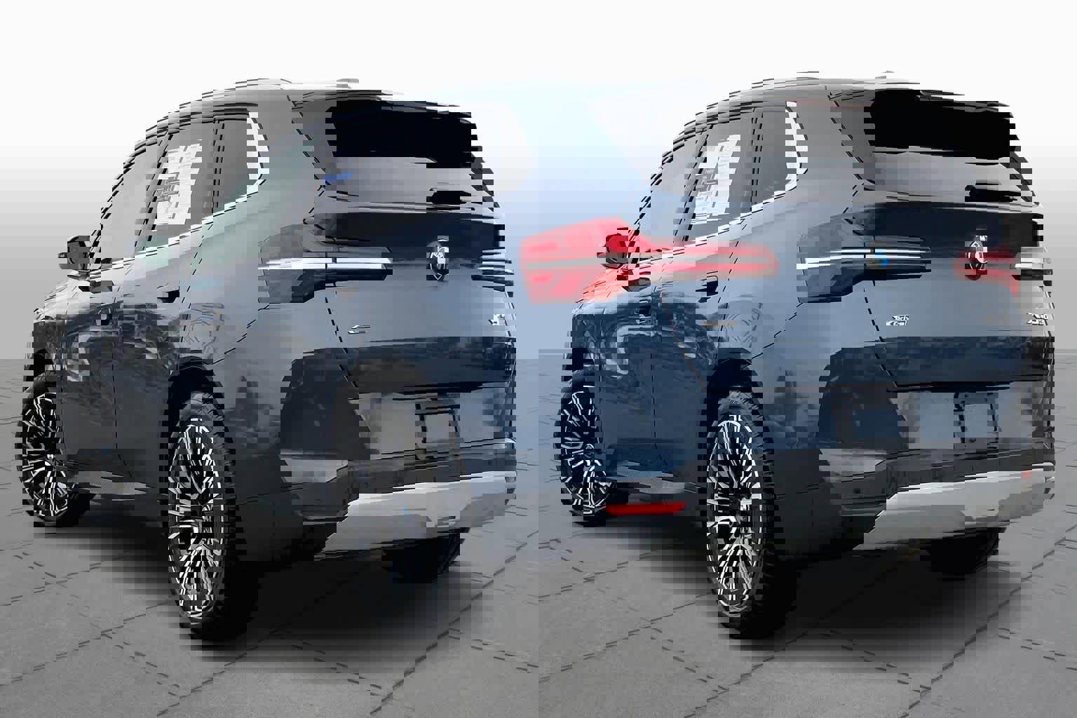 Certified 2025 BMW X3 xDrive30i w/ Convenience Package image 11