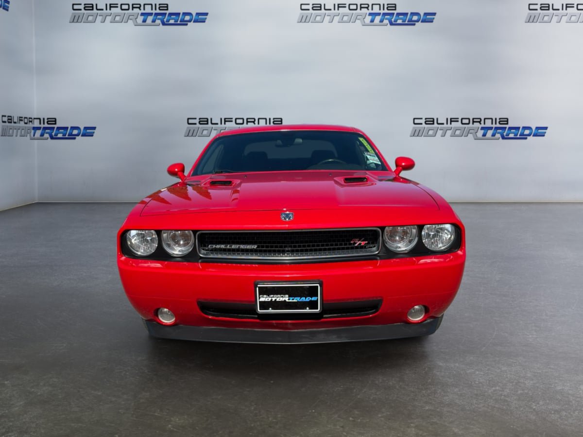 Used 2010 Dodge Challenger R/T w/ Sound Group RWD image 2