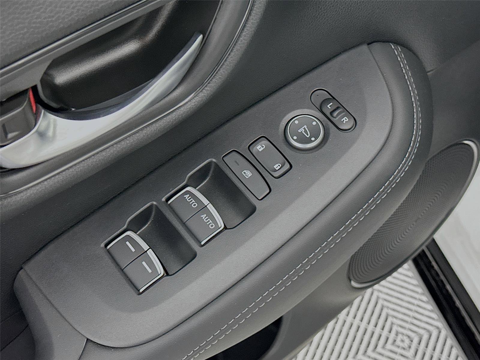 New 2026 Honda HR-V EX-L image 19