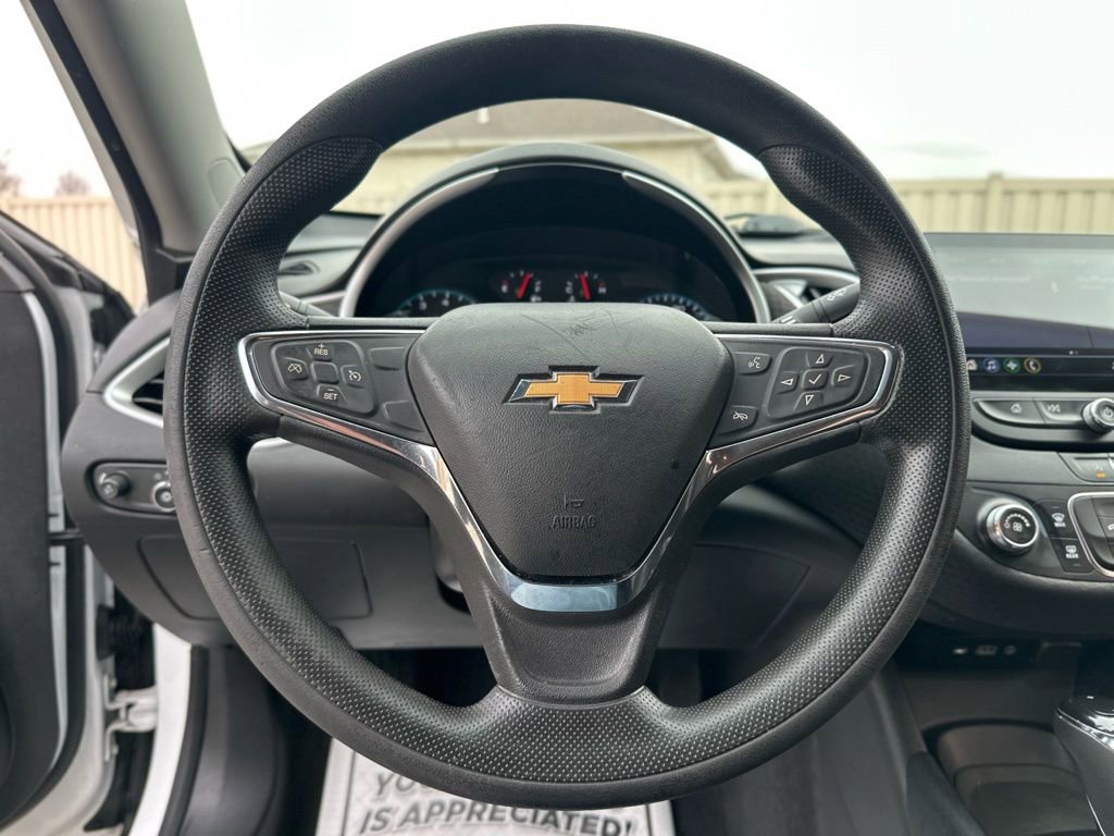 Used 2020 Chevrolet Malibu LS FWD image 24