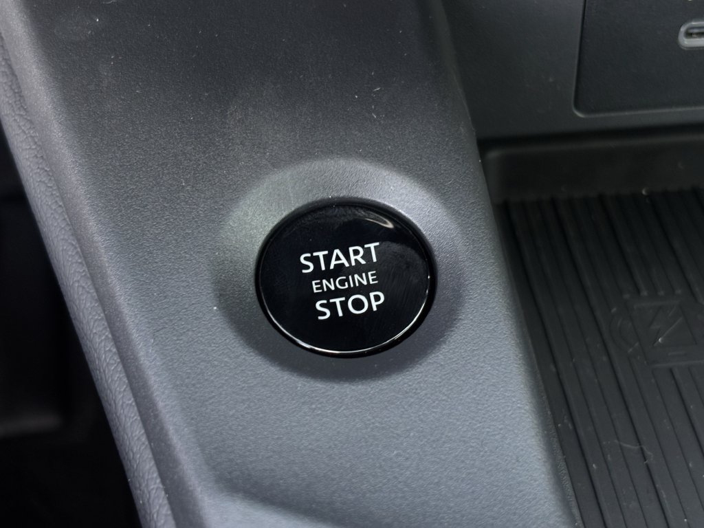 New 2027 Nissan Sentra SR w/ SR Premium Package FWD image 14