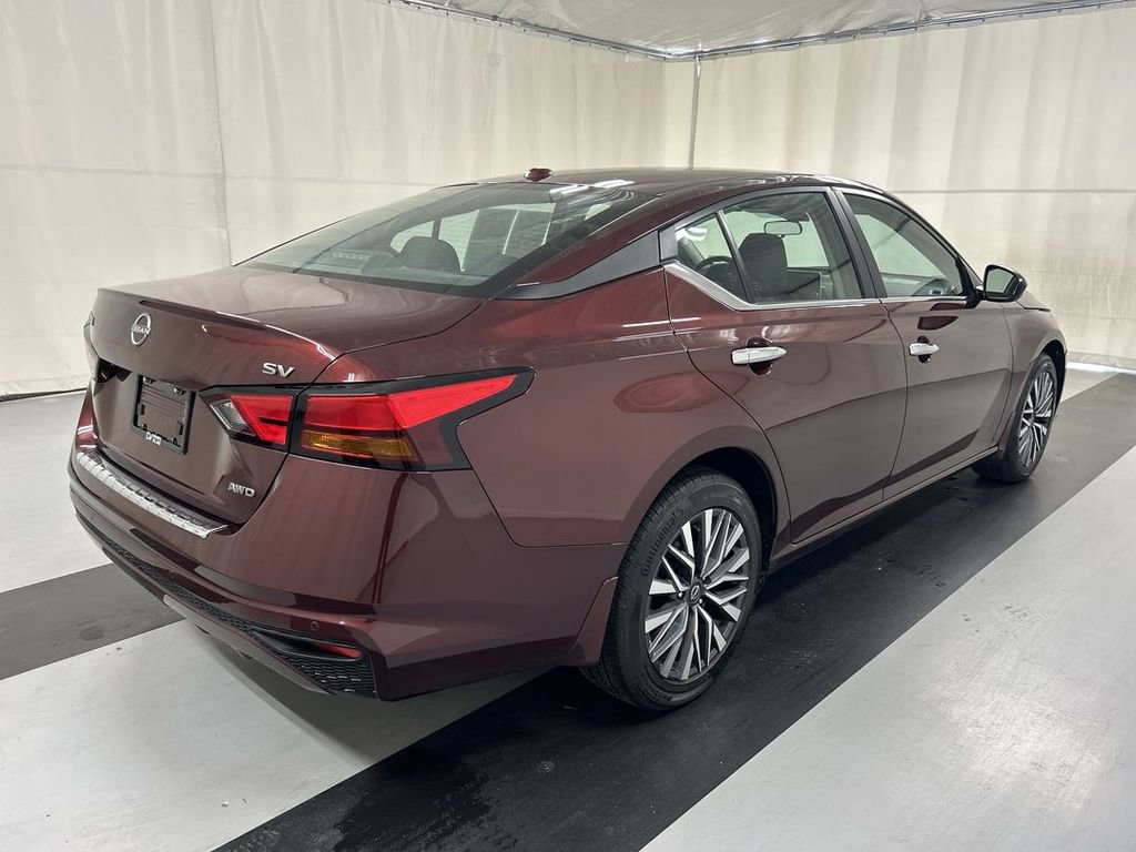Used 2023 Nissan Altima 2.5 SV image 8