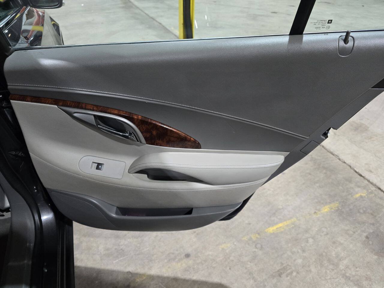 Used 2013 Buick LaCrosse Premium FWD image 29