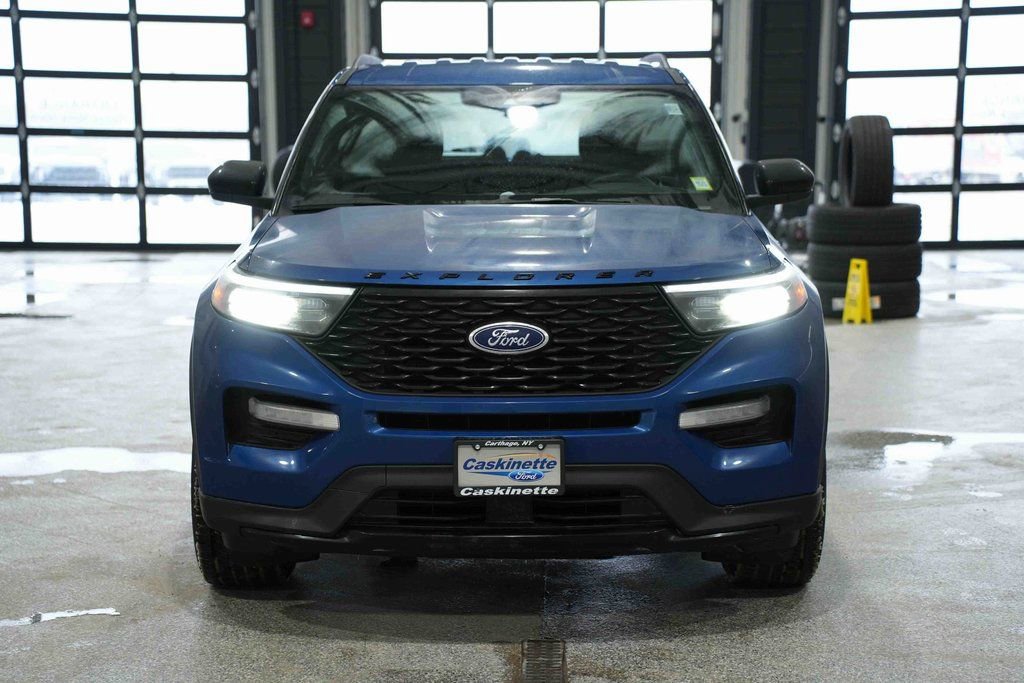 Used 2023 Ford Explorer ST-Line image 2