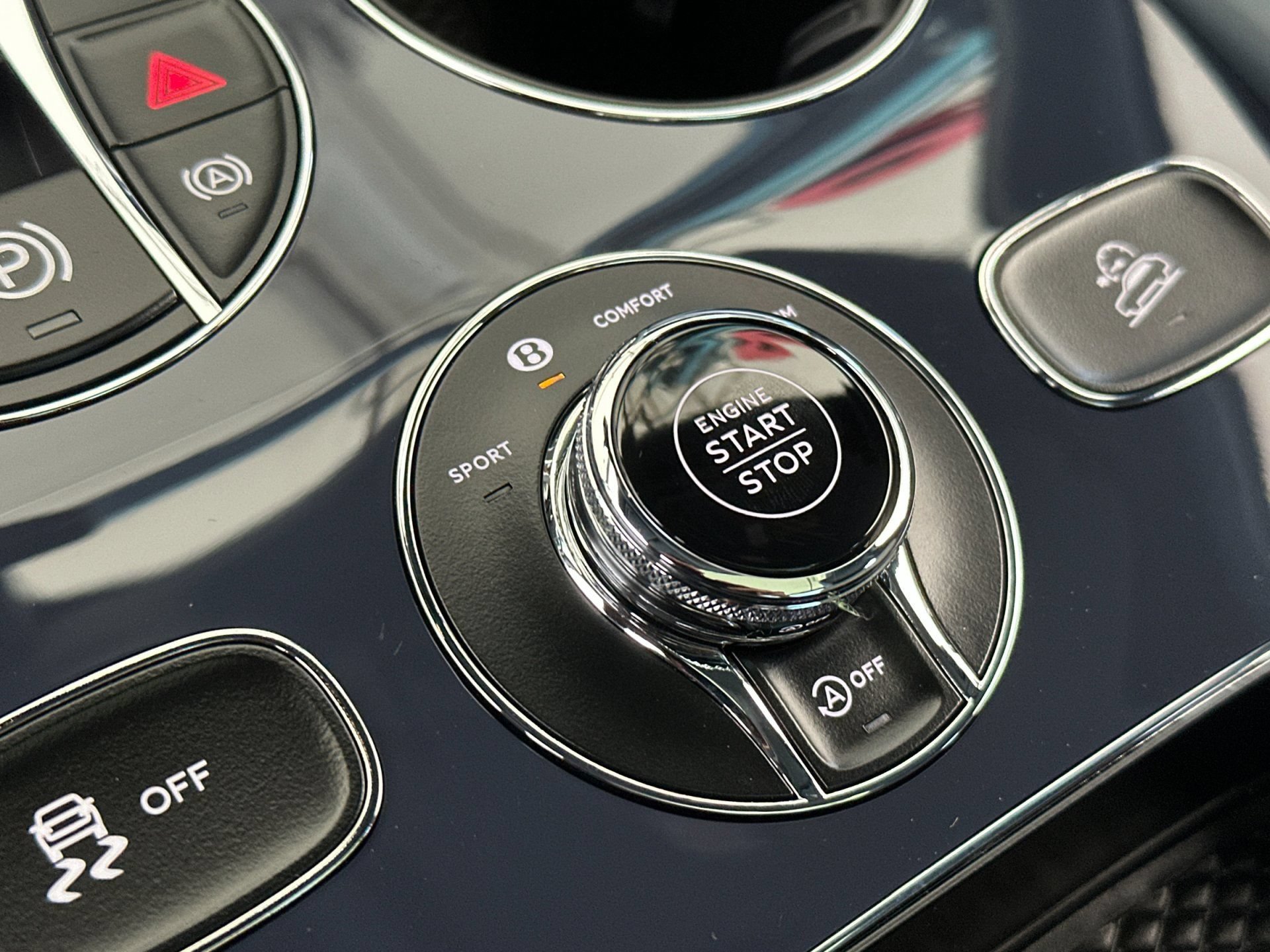 New 2026 Bentley Bentayga Extended Wheelbase AWD/4WD image 26