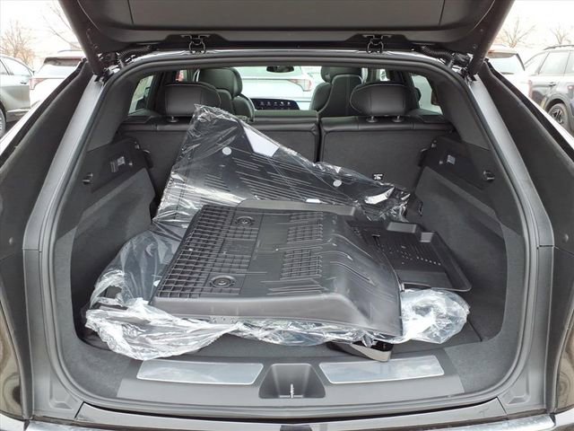 New 2026 Cadillac Lyriq Luxury w/ LPO, Floor Liner Package RWD image 19