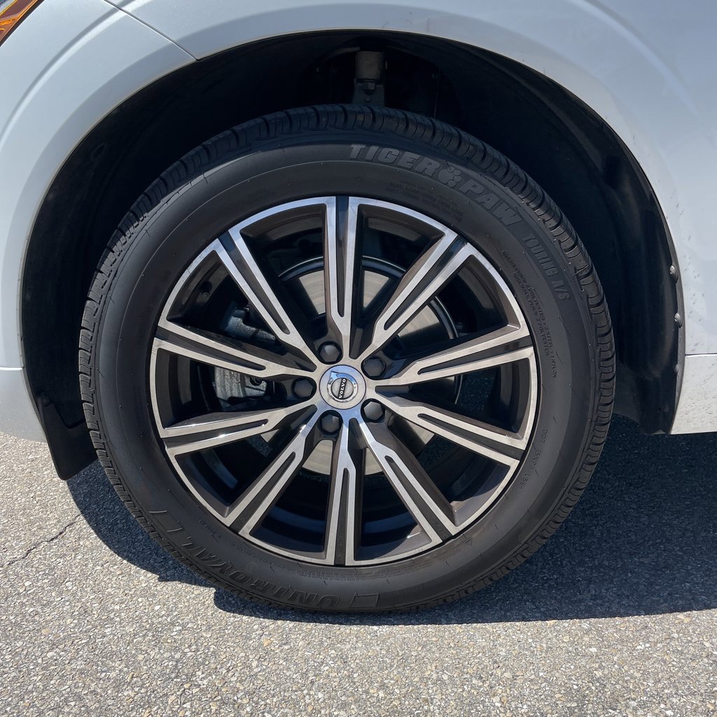Used 2021 Volvo XC60 T5 Inscription w/ Protection Package Premier image 11