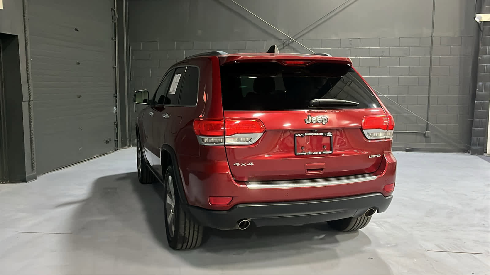 Used 2014 Jeep Grand Cherokee Limited AWD/4WD image 6