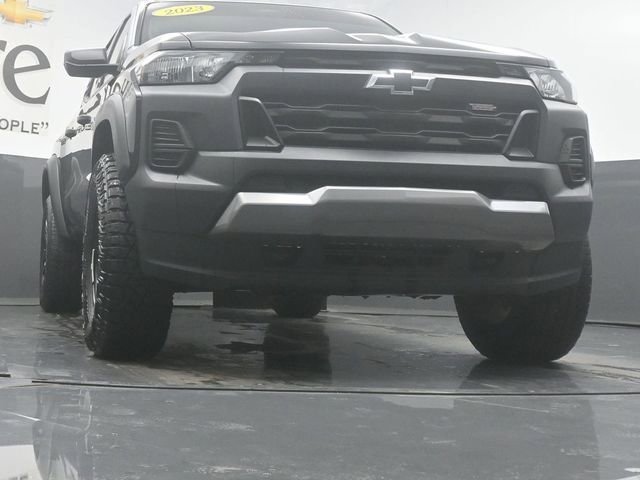 Used 2023 Chevrolet Colorado Trail Boss w/ Advanced Trailering Package AWD/4WD image 3