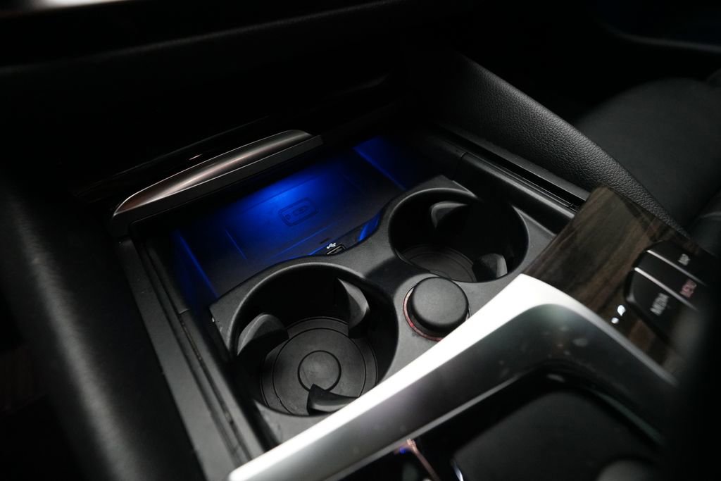 Used 2018 BMW 540i xDrive image 17