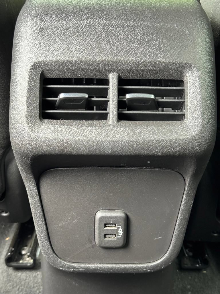 Used 2024 GMC Terrain SLE AWD/4WD image 15