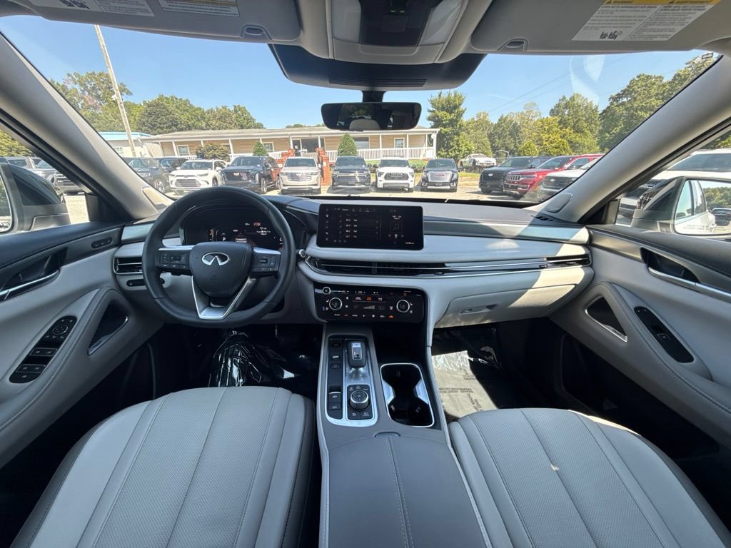 Used 2026 INFINITI QX60 Luxe w/ Cargo Package AWD/4WD image 13