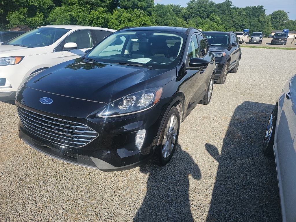 Used 2022 Ford Escape Titanium w/ Titanium Elite Package AWD/4WD image 3