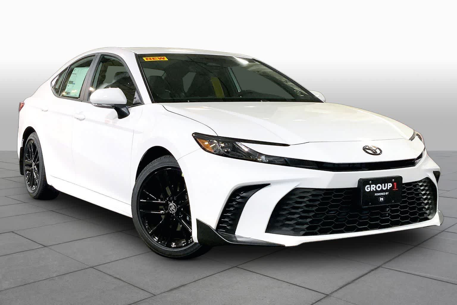 New 2026 Toyota Camry SE FWD image 2