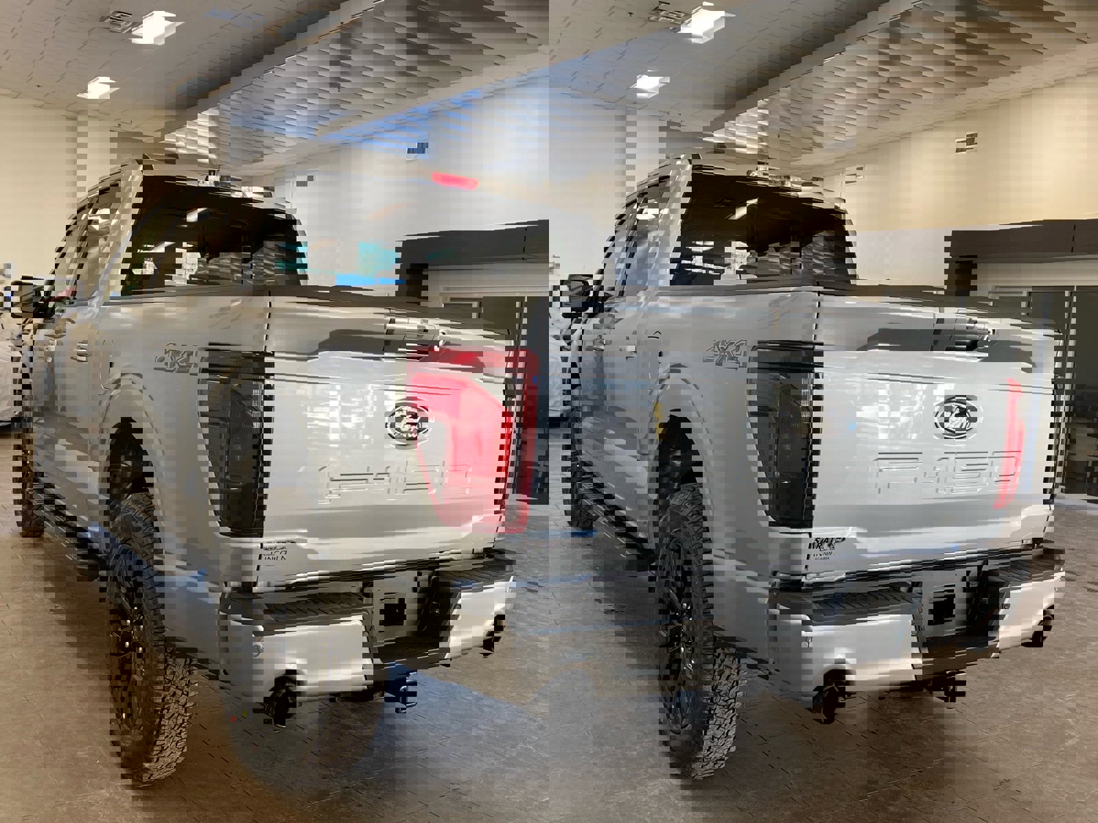 New 2025 Ford F150 XLT w/ Equipment Group 303A High image 5