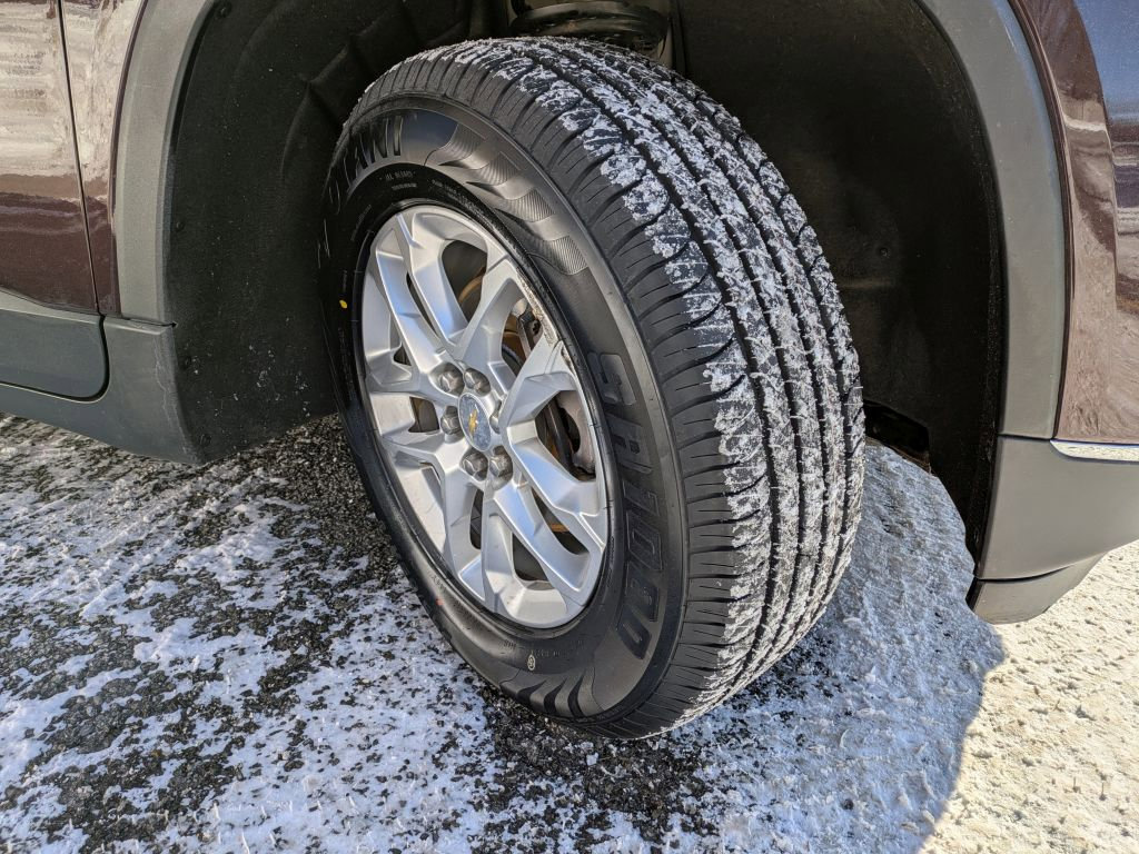 Used 2019 Chevrolet Traverse LT image 36