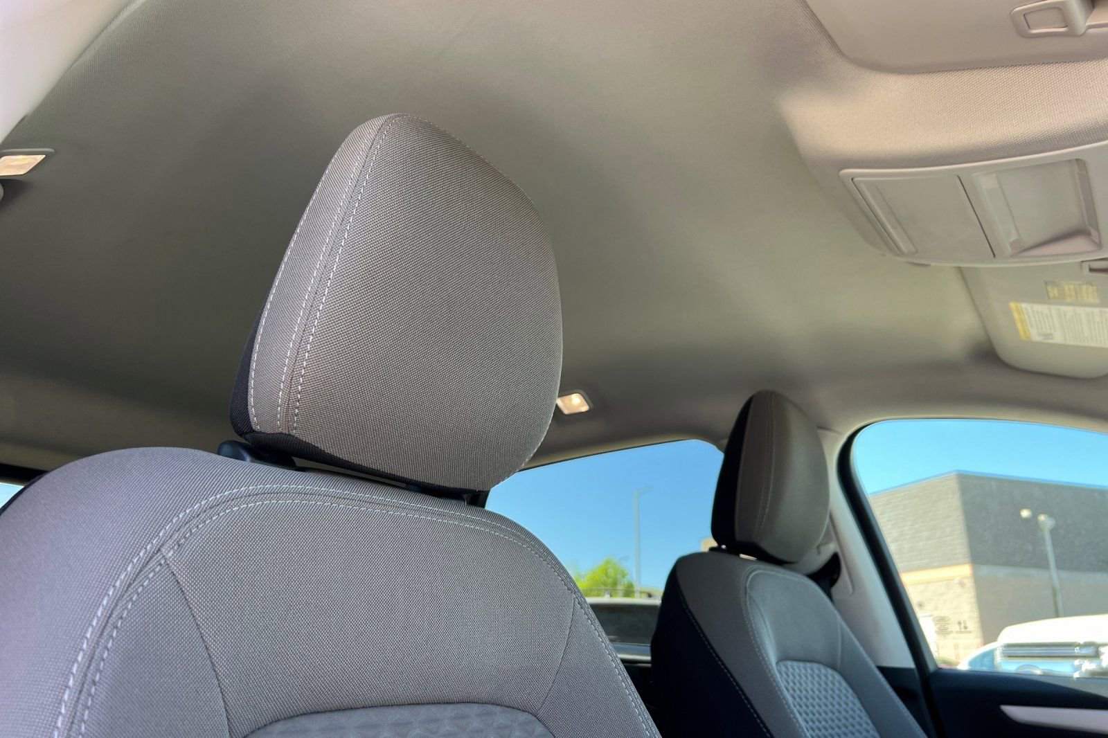 Certified 2022 Ford Escape SE w/ SE Sport Appearance Package image 18