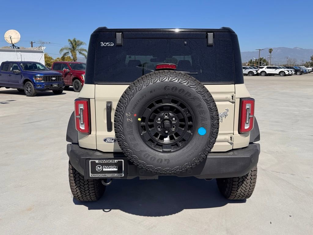 New 2026 Ford Bronco Outer Banks w/ Sasquatch Package image 11